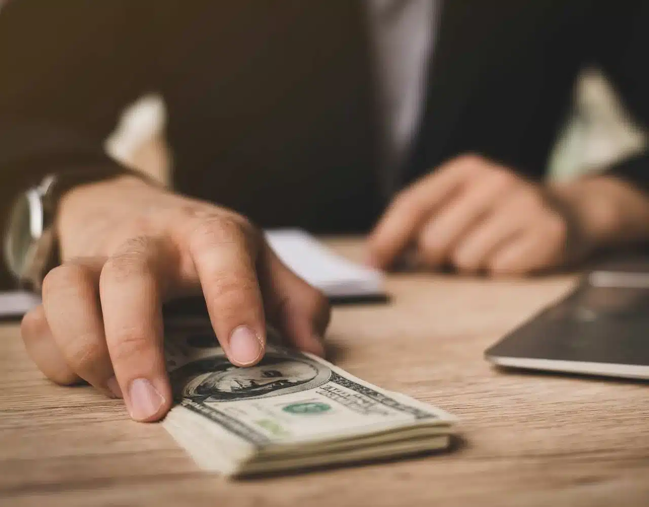 How Much Does A Personal Injury Lawyer Cost?